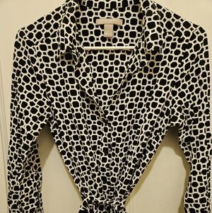 Banana Republic Black and White Patterned Blouse